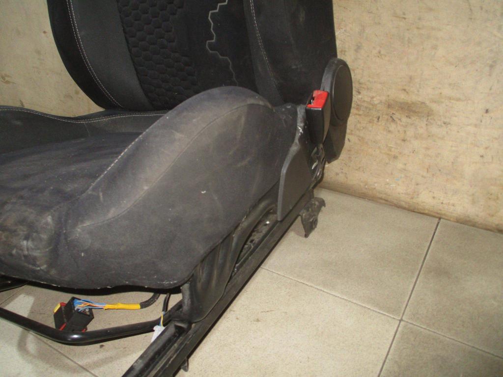 Сиденье переднее правое, 8000 рублей, Пермь