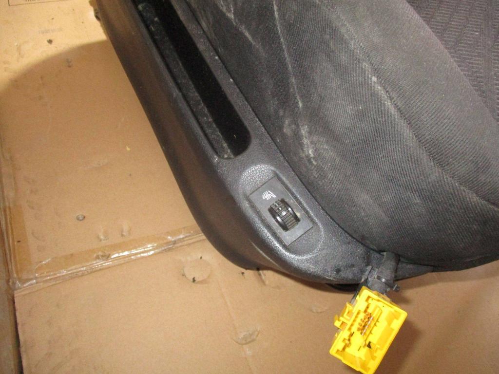 Сиденье переднее правое, 7000 рублей, Пермь