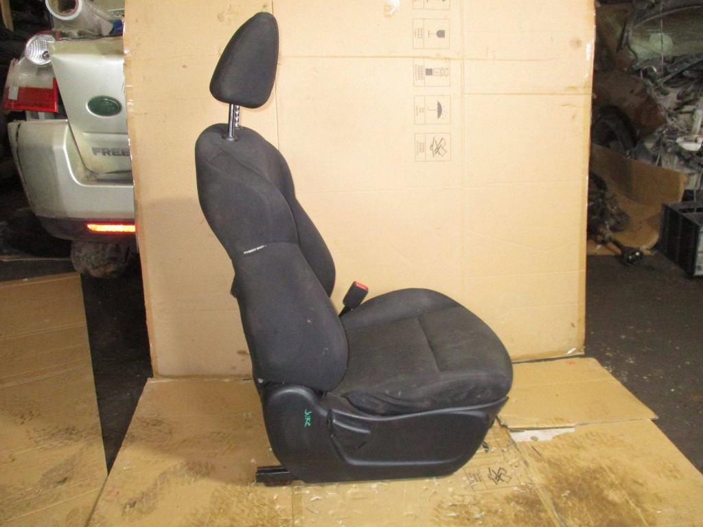 Сиденье переднее правое, 5000 рублей, Пермь