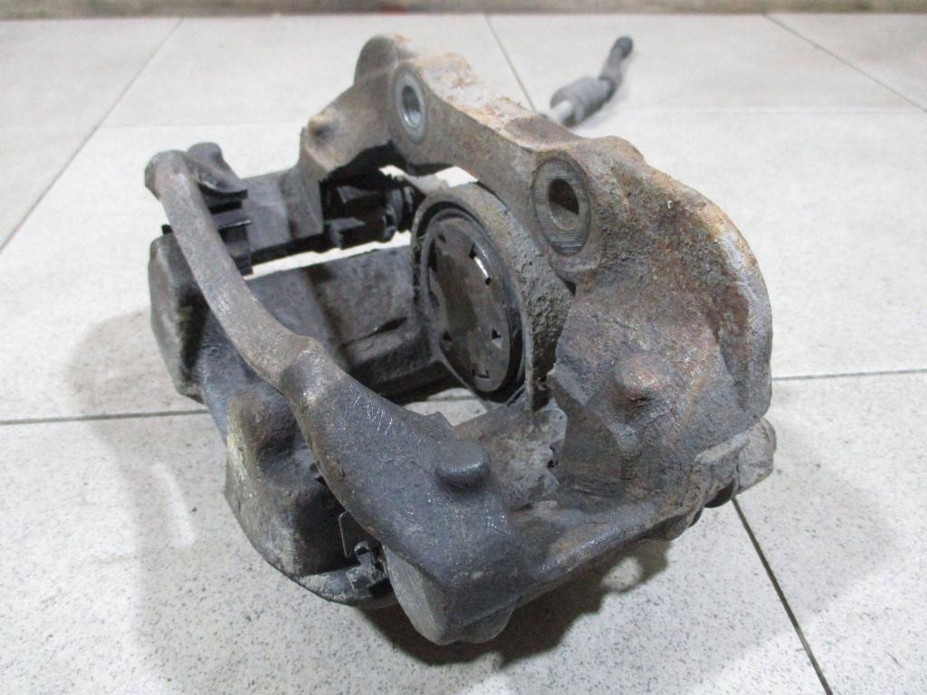 Суппорт передний левый, 1500 рублей, Пермь