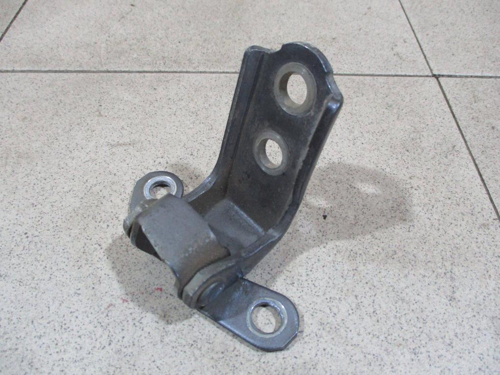 Петля двери задней левой нижняя, 1000 рублей, Пермь