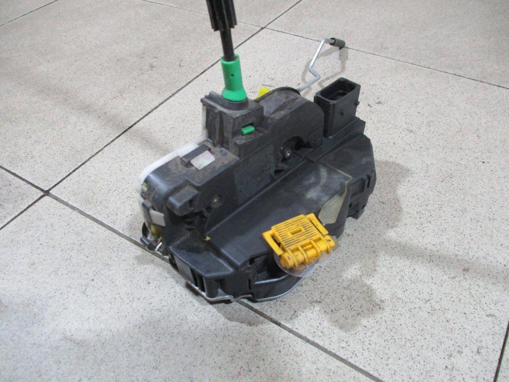 Замок двери задней левой, 1000 рублей, Пермь