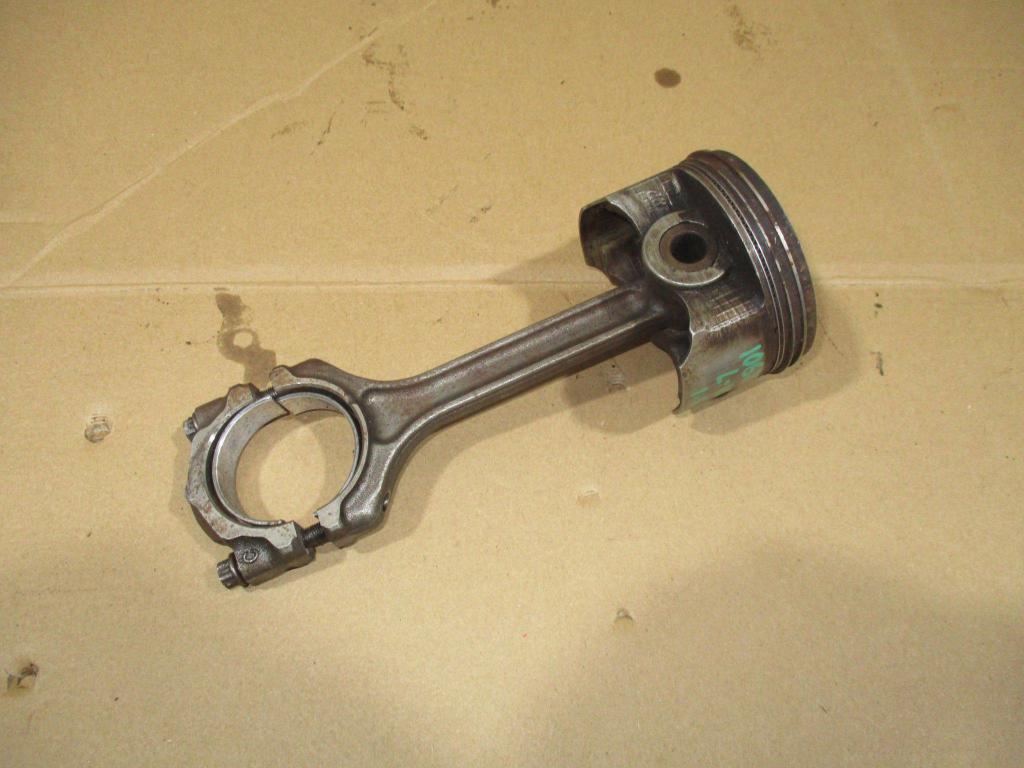 Поршень с шатуном, 2500 рублей, Пермь