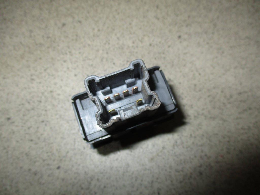 Кнопка обогрева сидений, 500 рублей, Пермь