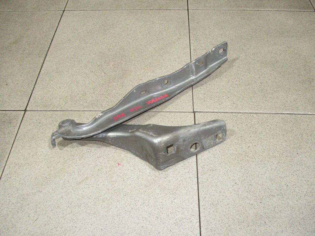 Петля капота левая, 850 рублей, Пермь