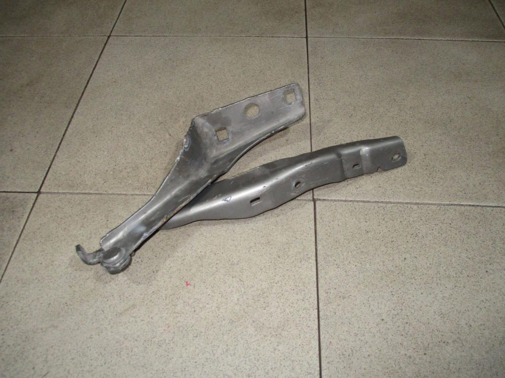 Петля капота левая, 850 рублей, Пермь