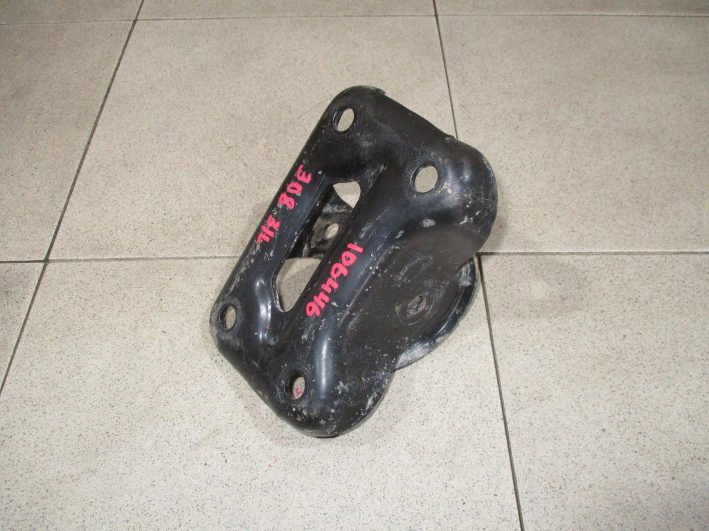 Кронштейн задней балки, 500 рублей, Пермь