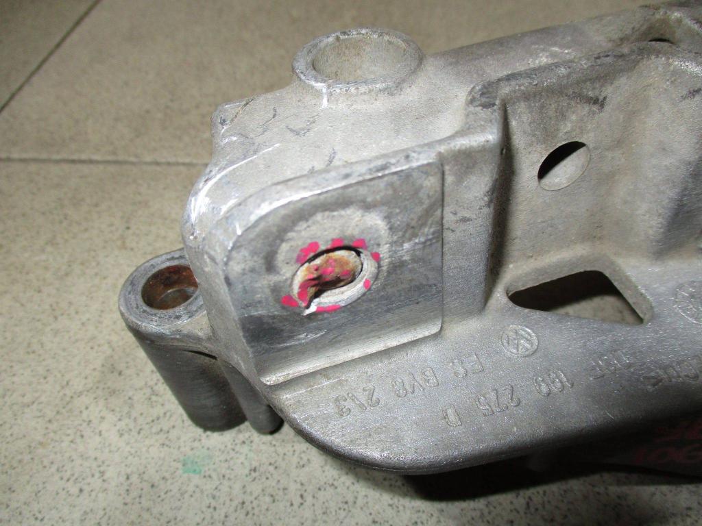 Кронштейн двигателя правый, 1000 рублей, Пермь