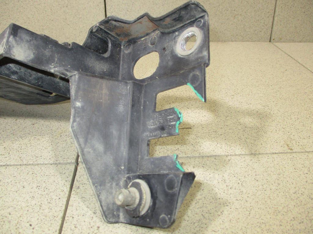 Кронштейн фар правый, 1000 рублей, Пермь