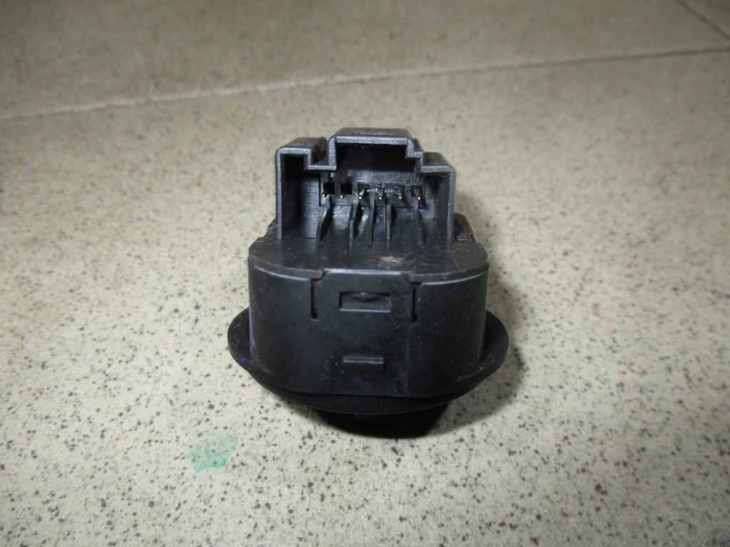 Переключатель регулировки зеркала, 2500 рублей, Пермь