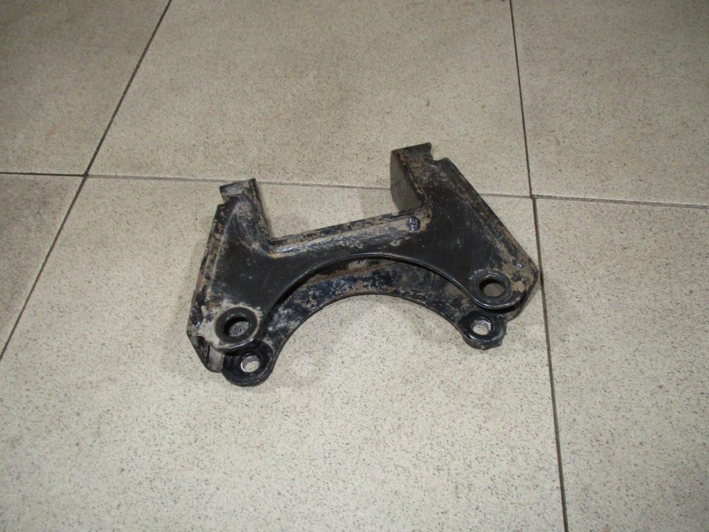 Кронштейн двигателя левый, 1600 рублей, Пермь