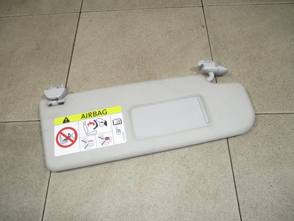 Козырек солнцезащитный правый, 1000 рублей, Пермь