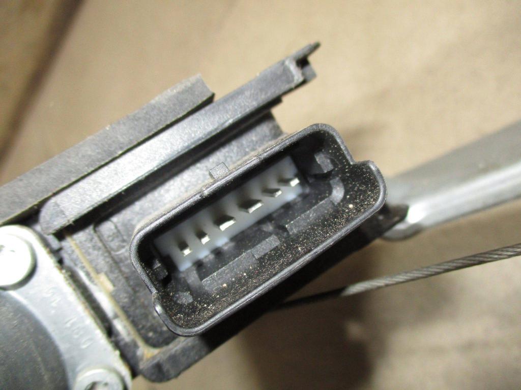 Стеклоподъемник передний правый, 2000 рублей, Пермь