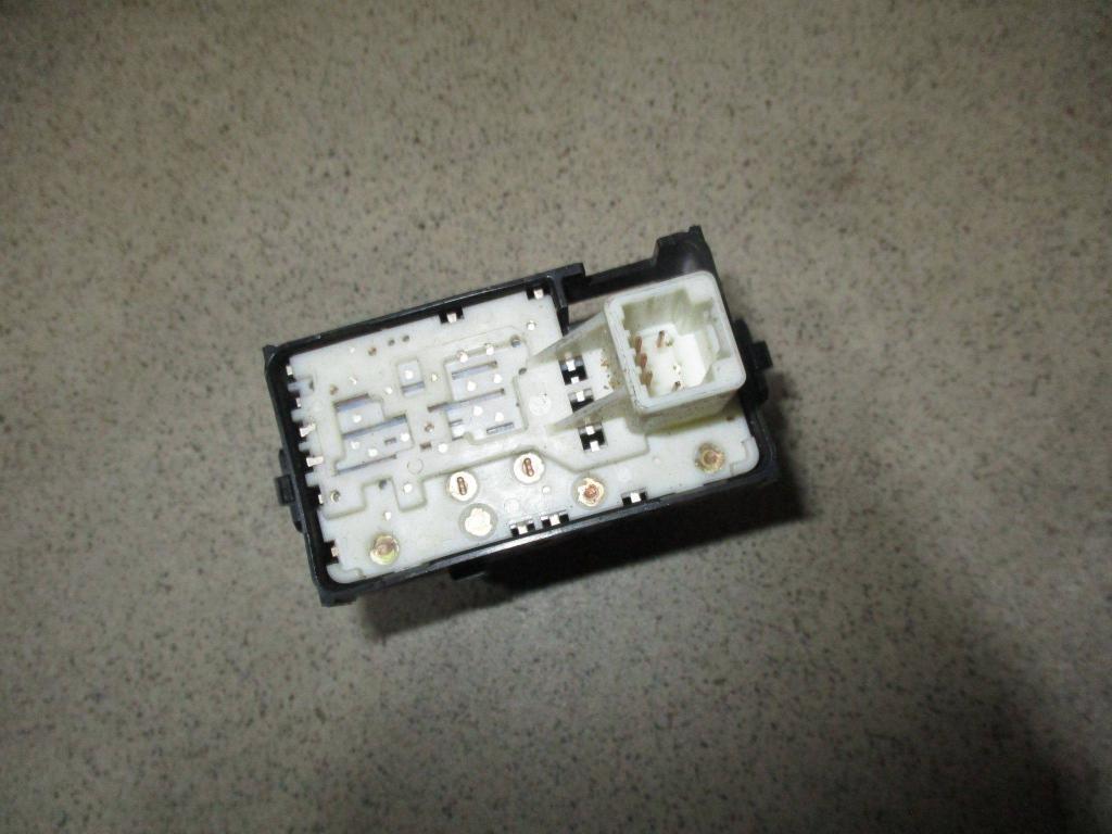 Кнопка стеклоподъемника, 500 рублей, Пермь