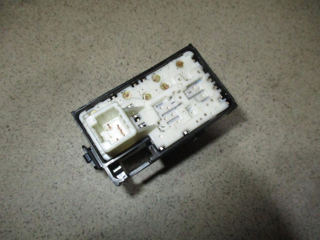 Кнопка стеклоподъемника, 500 рублей, Пермь