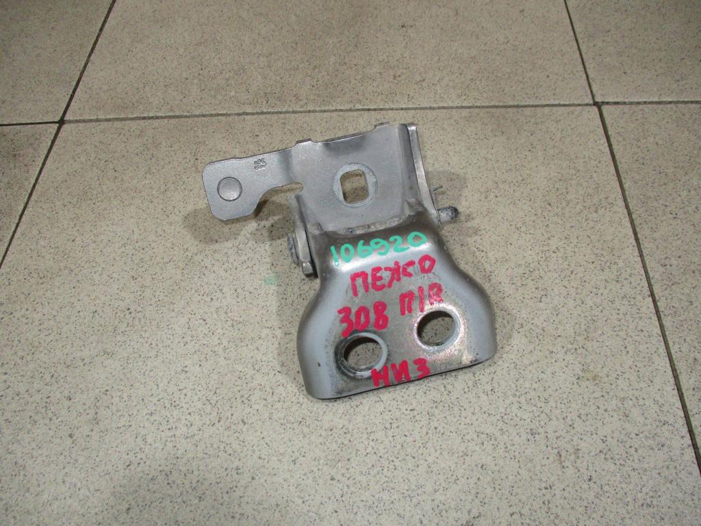 Петля двери передней правой нижняя, 500 рублей, Пермь