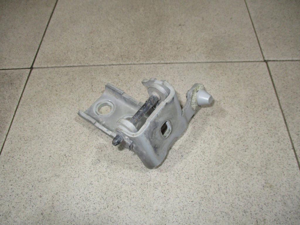 Петля двери передней правой верхняя, 500 рублей, Пермь