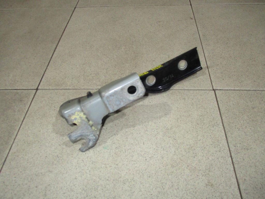 Петля капота правая, 1000 рублей, Пермь