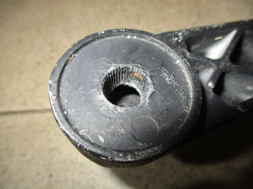 Поводок стеклоочистителя передний левый, 850 рублей, Пермь