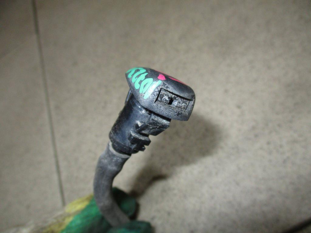 Форсунка омывателя лобового стекла, 500 рублей, Пермь