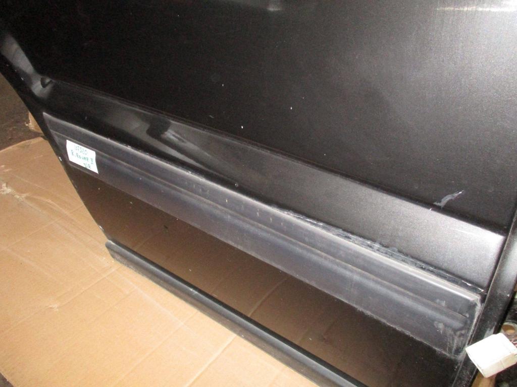 Молдинг задней правой двери, 1100 рублей, Пермь