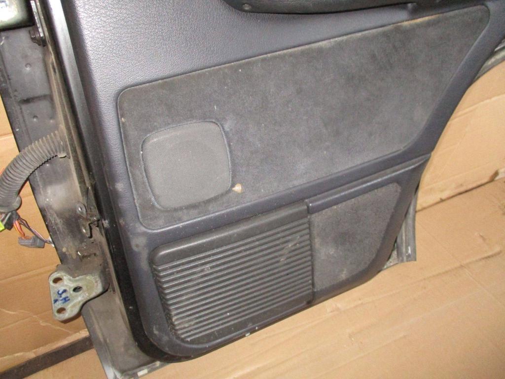 Обшивка двери задней правой, 1000 рублей, Пермь