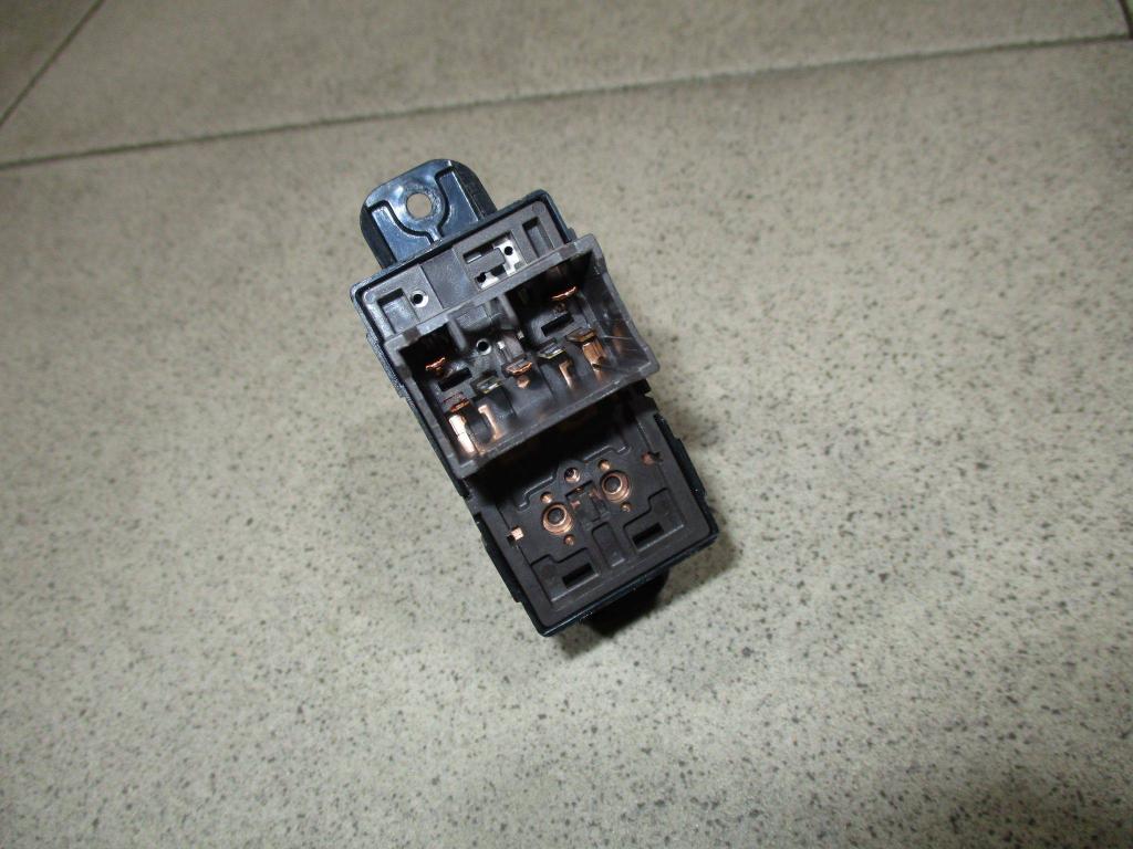 Кнопка стеклоподъемника, 500 рублей, Пермь