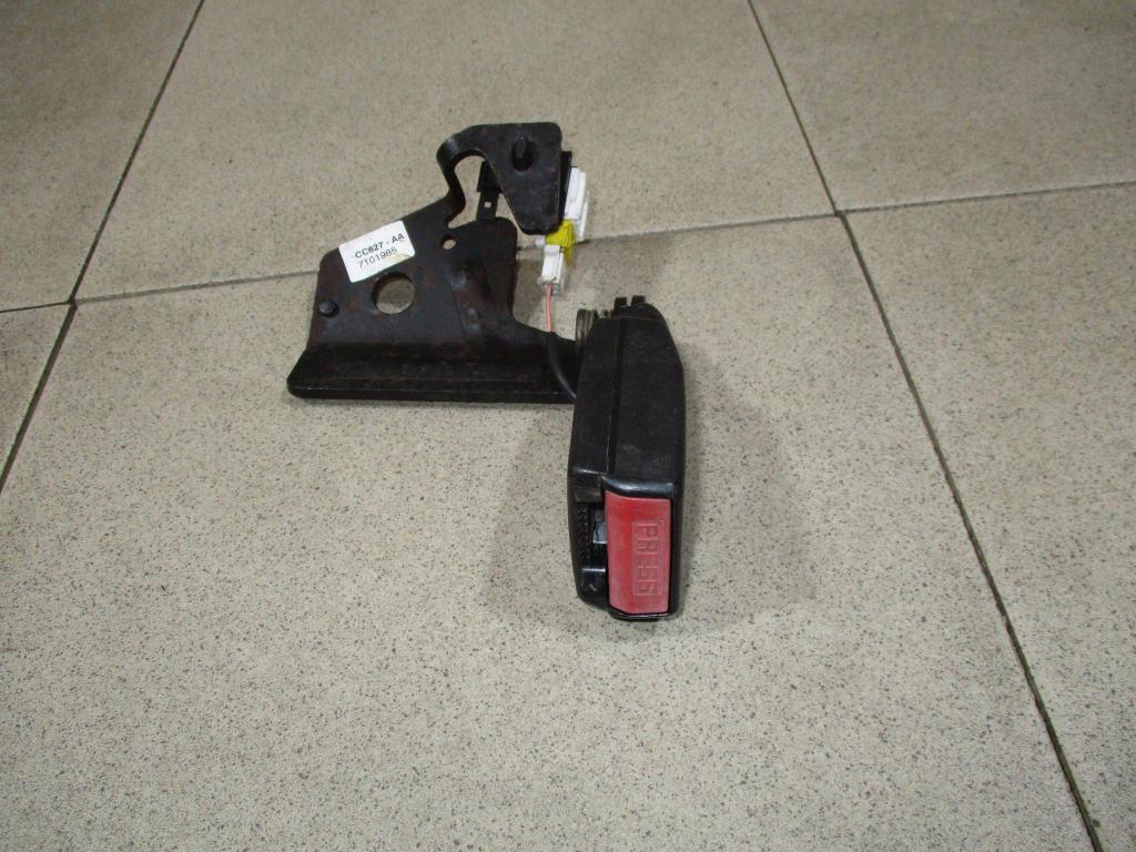 Ответная часть ремня безопасности, 500 рублей, Пермь