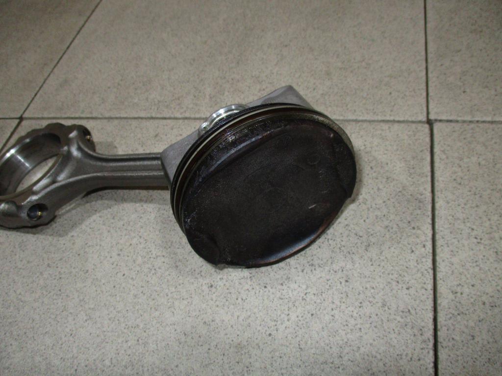 Поршень с шатуном, 7000 рублей, Пермь