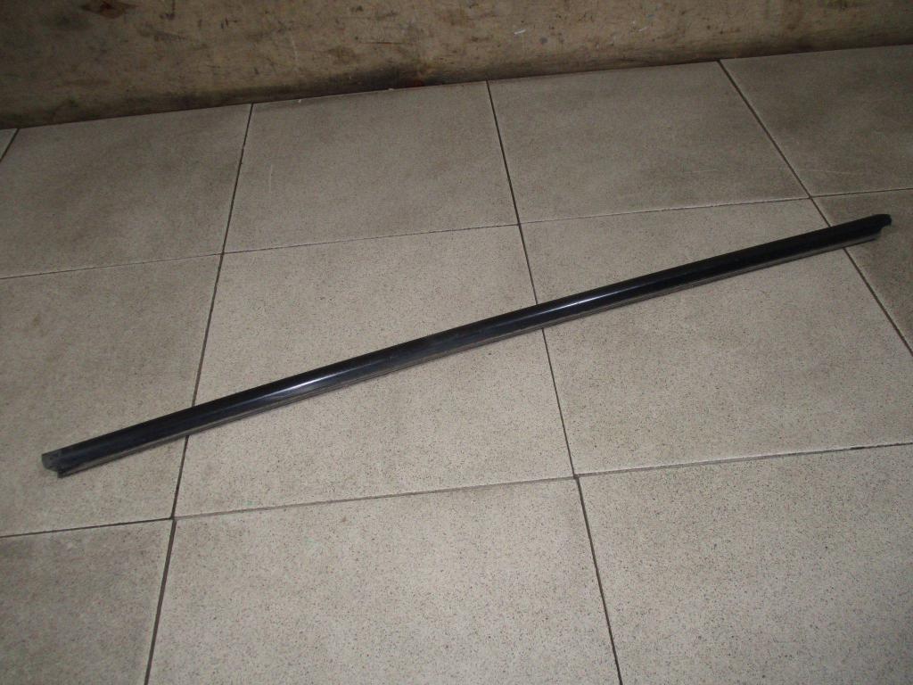 Накладка стекла переднего правого, 1000 рублей, Пермь