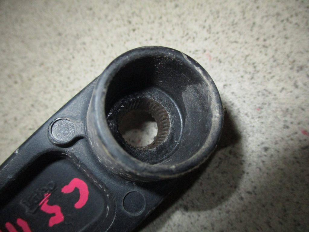 Поводок стеклоочистителя передний левый, 700 рублей, Пермь