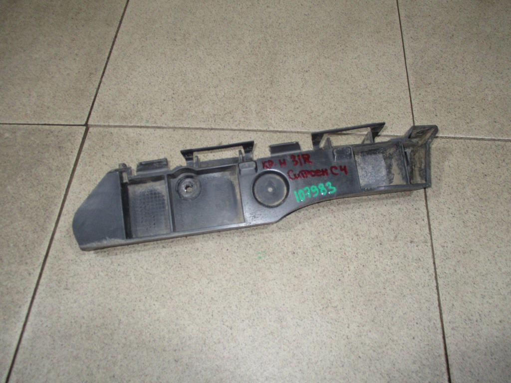 Кронштейн заднего бампера правый, 500 рублей, Пермь