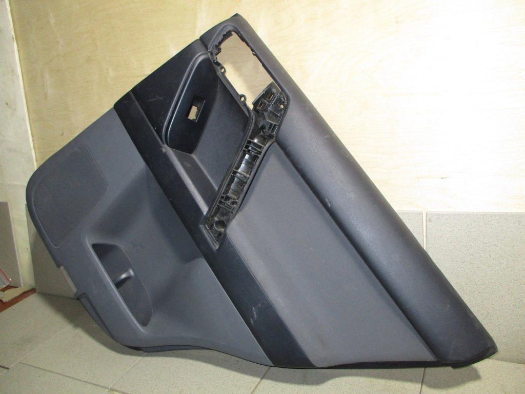 Обшивка двери задней правой, 4000 рублей, Пермь