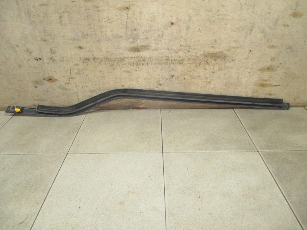 Накладка стекла переднего правого, 700 рублей, Пермь