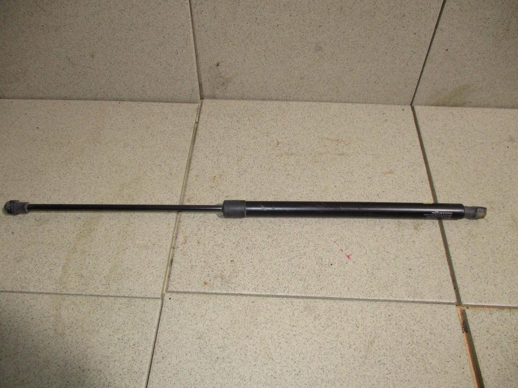 Амортизатор двери багажника, 500 рублей, Пермь