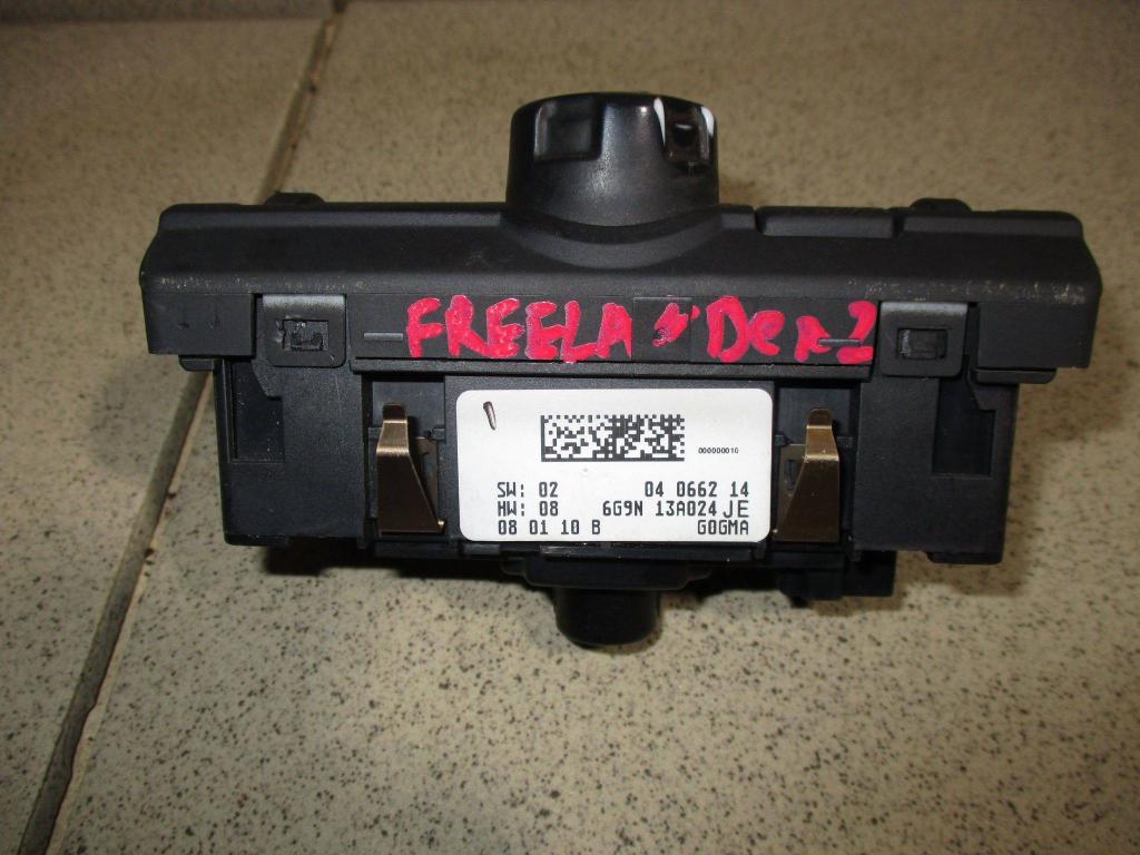 Переключатель света фар, 2000 рублей, Пермь