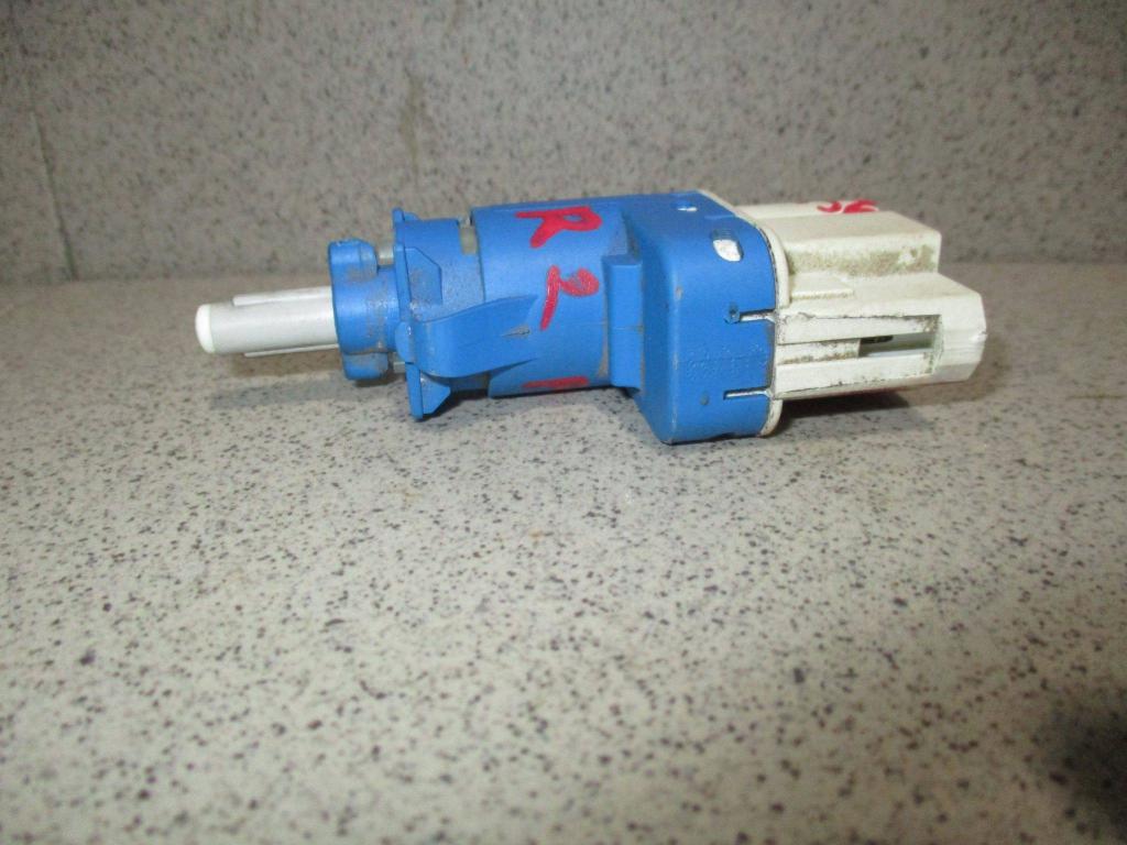 Датчик включения стопсигнала, 500 рублей, Пермь