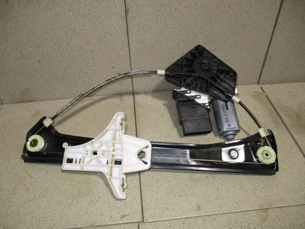 Стеклоподъемник задний левый, 3000 рублей, Пермь