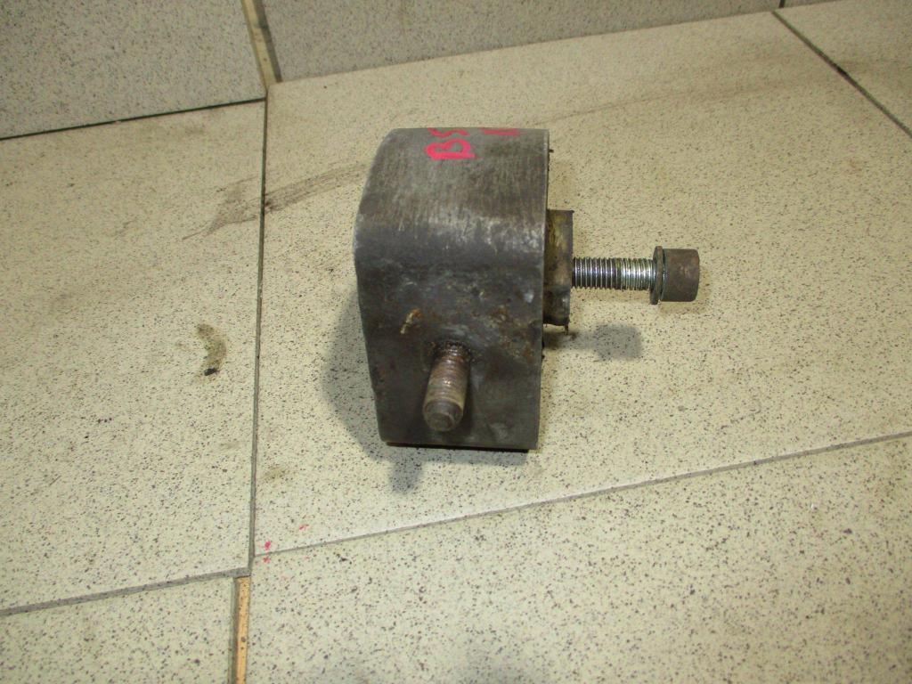 Опора КПП левая, 900 рублей, Пермь