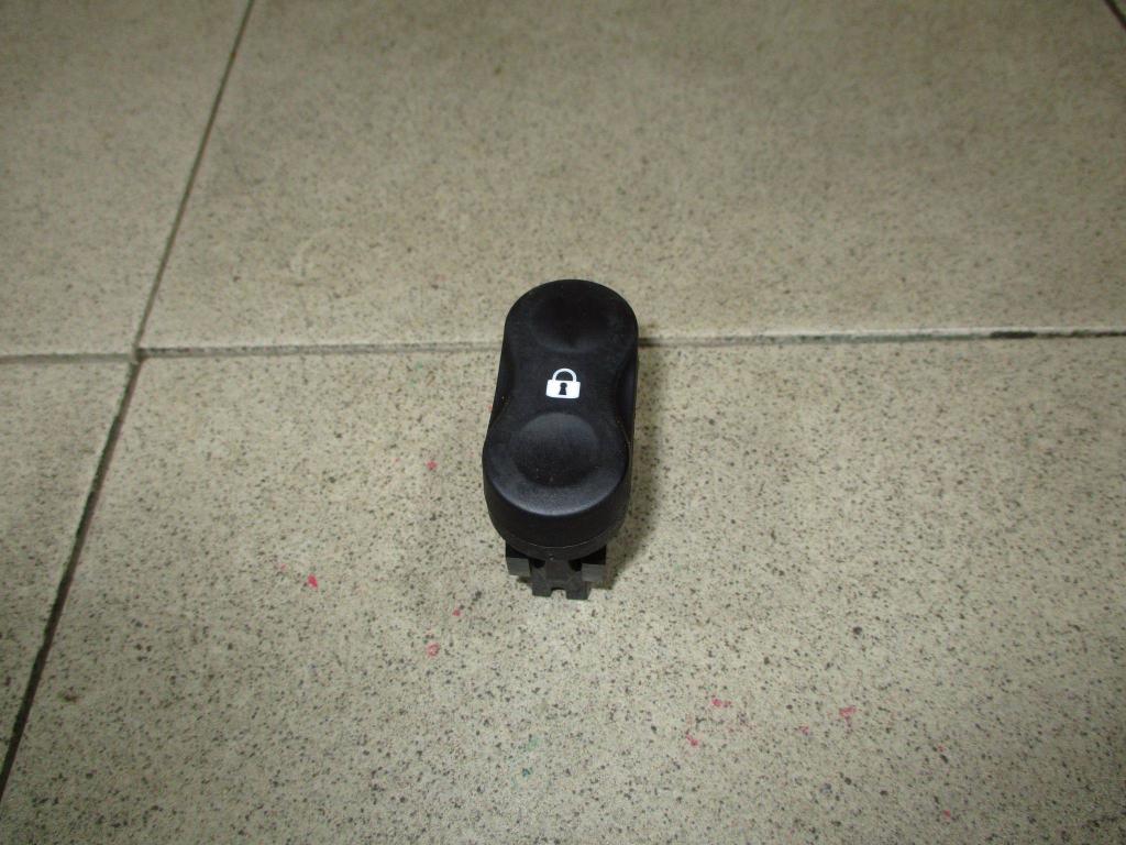 Кнопка центрального замка, 500 рублей, Пермь