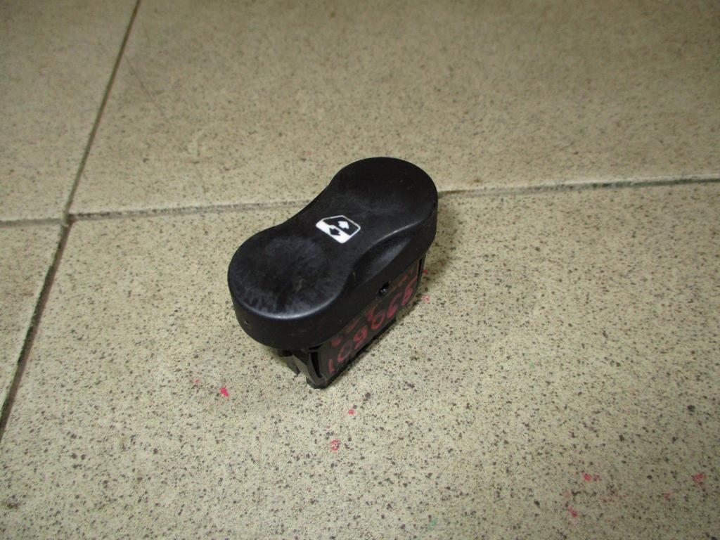 Кнопка стеклоподъемника, 500 рублей, Пермь