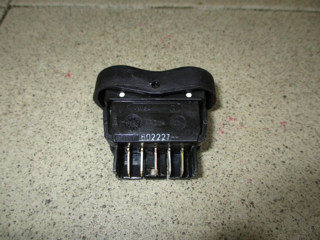 Кнопка стеклоподъемника, 500 рублей, Пермь