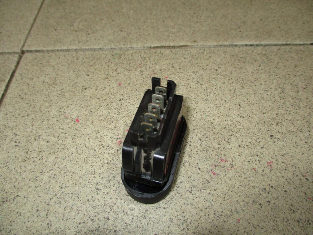 Кнопка стеклоподъемника, 500 рублей, Пермь