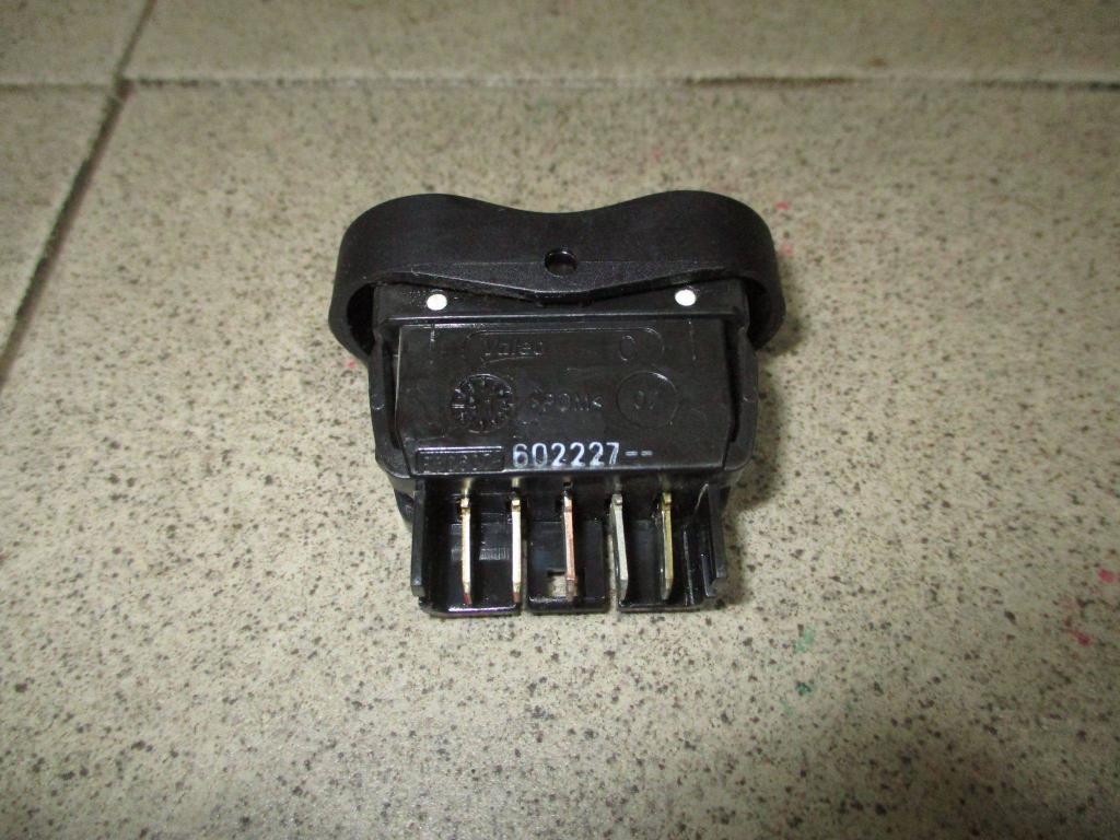 Кнопка стеклоподъемника, 500 рублей, Пермь