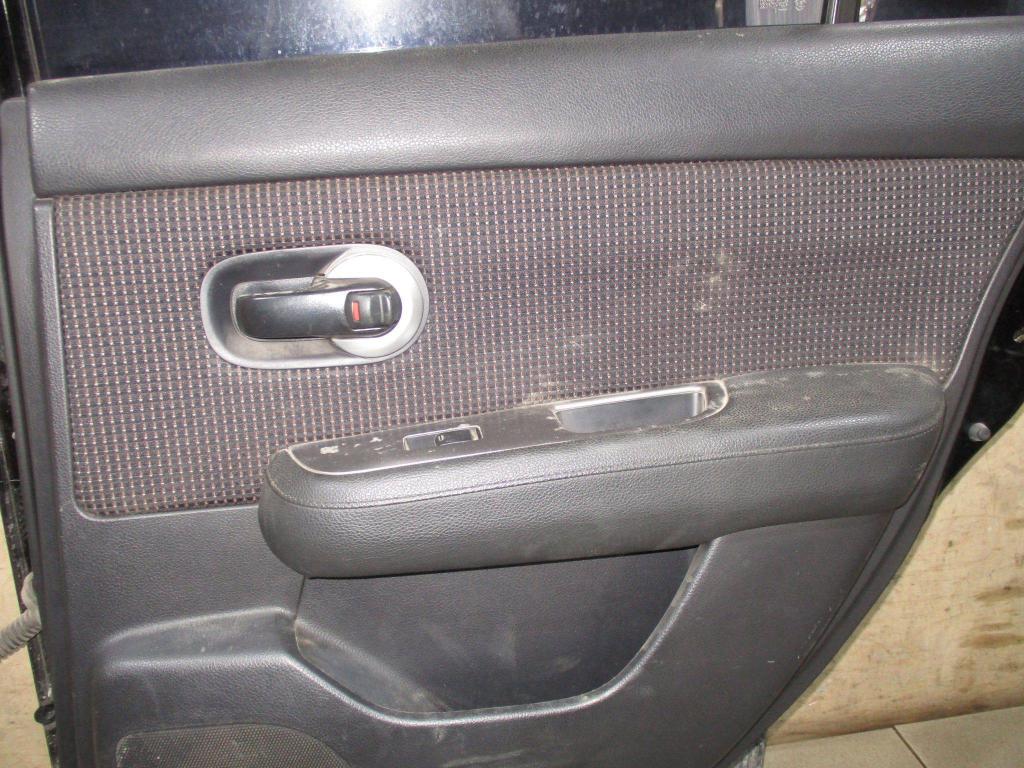 Обшивка двери задней правой, 3000 рублей, Пермь