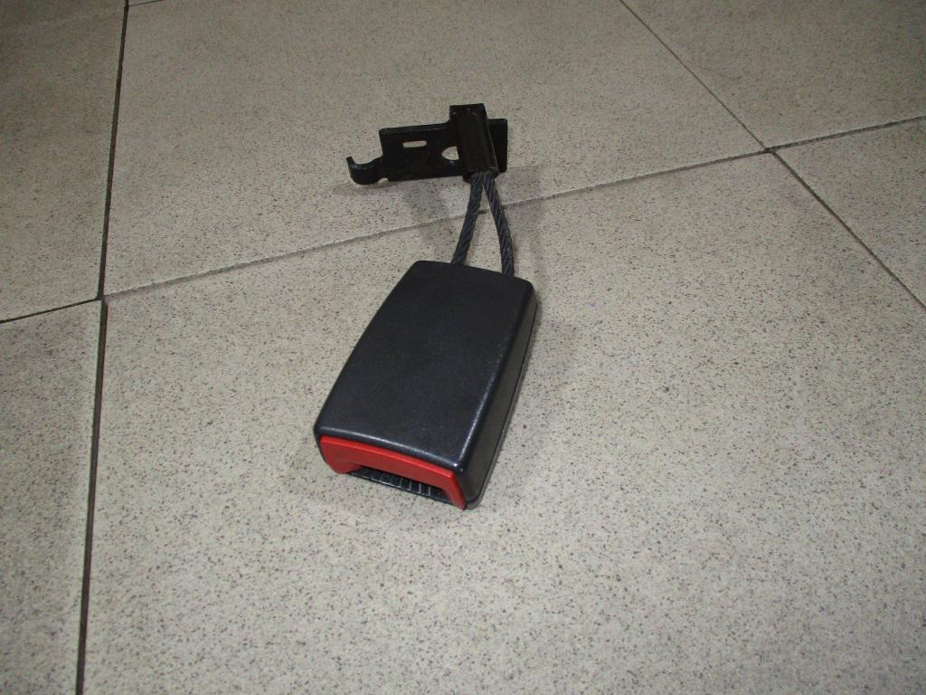 Ответная часть ремня безопасности, 500 рублей, Пермь