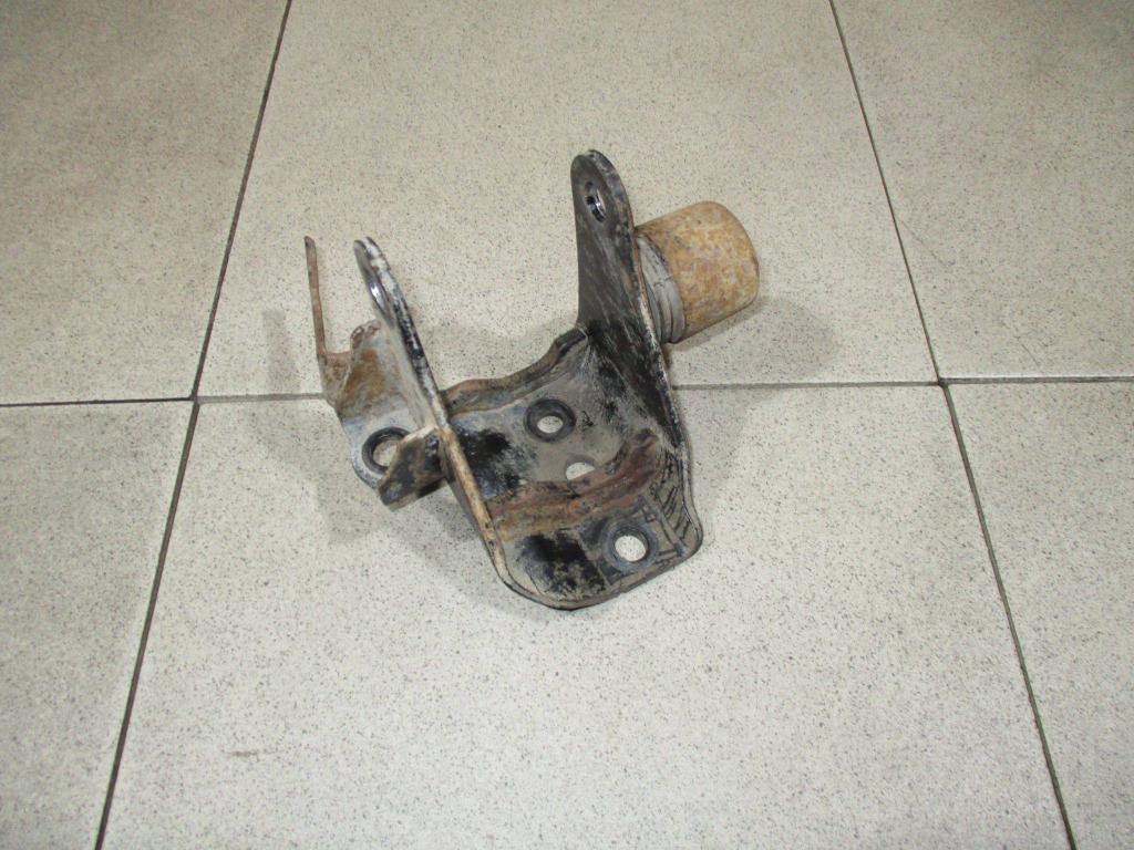 Кронштейн КПП левый, 500 рублей, Пермь