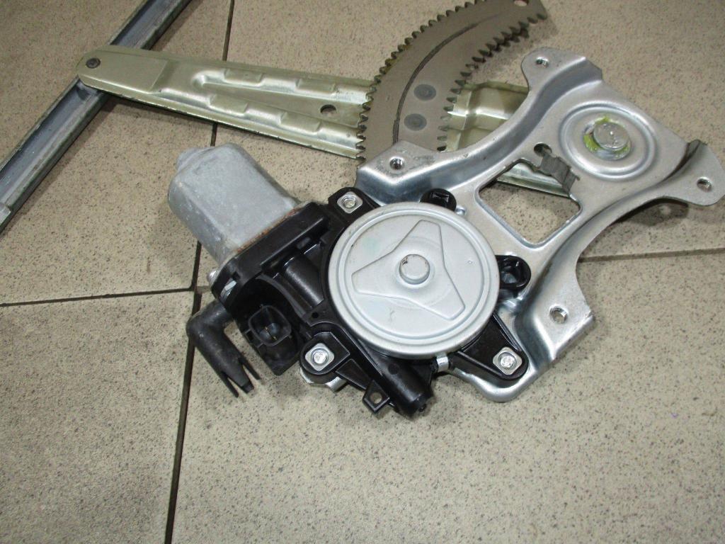 Стеклоподъемник задний левый, 1000 рублей, Пермь