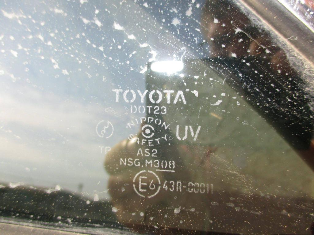 Стекло двери задней левой форточка, 500 рублей, Пермь