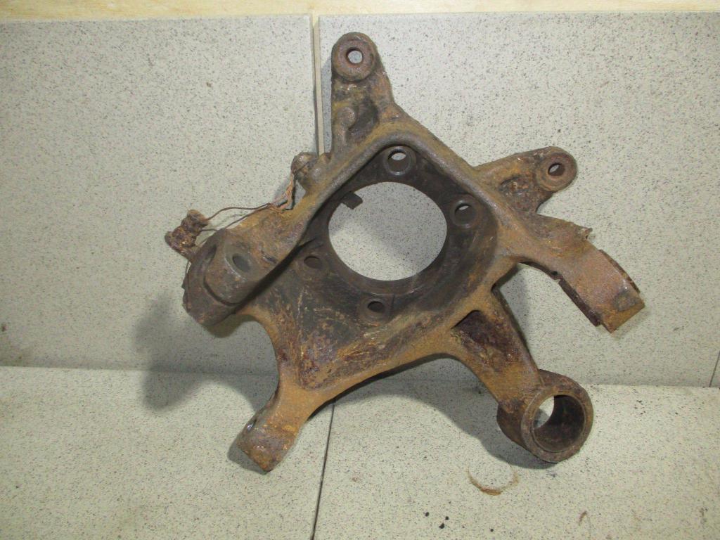 Кулак поворотный задний правый, 1000 рублей, Пермь